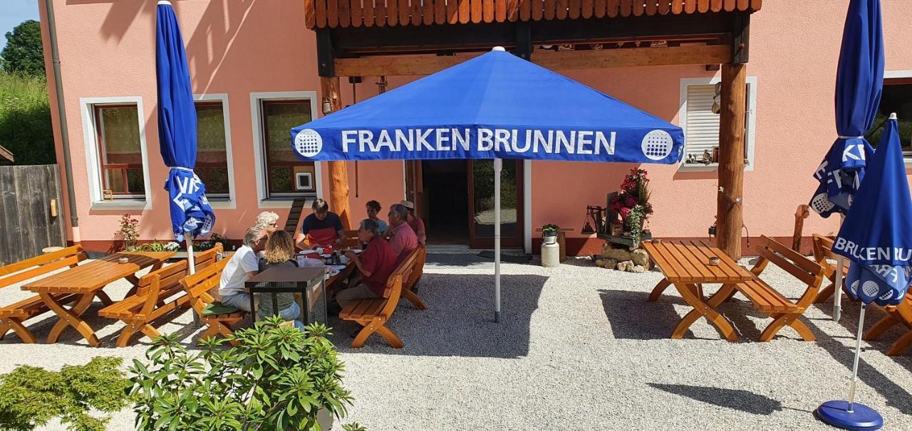 Gasthaus Zum Schneider Pottenstein Exteriér fotografie