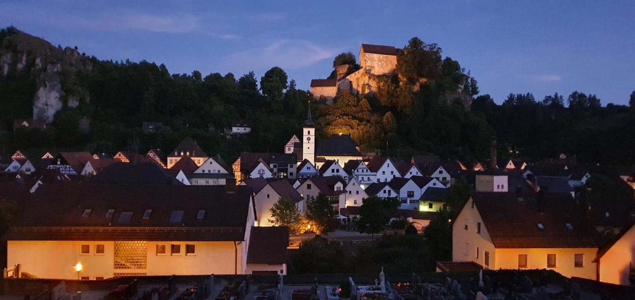 Apartmán Gasthaus Zum Schneider Pottenstein Exteriér fotografie